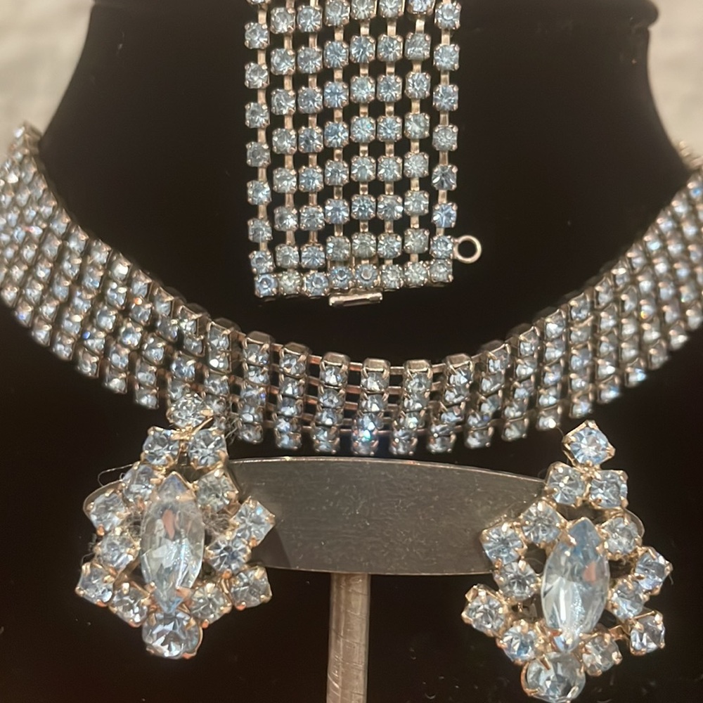 Vintage blue rhinestone set